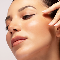 24 hour eyeliner black